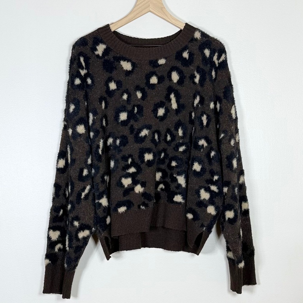 American Eagle Womens Animal Print Sweater L Brown Black Tan Fuzzy Knit Leopard